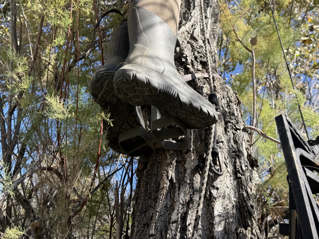 Dryshod Evalusion Max Gusset Boots: Cold Weather Comfort & Durability